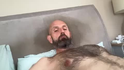 izzysboytoy1 online show from July 10, 2026, 10:51 am