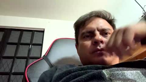 j0shua70 online show from February 18, 2026, 8:32 am