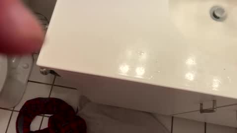 Snapshot of j2072 chatting on March 16, 2026, 10:47 pm j2072 online show from March 16, 2026, 10:47 pm