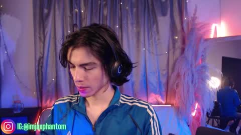 Hey im Jaxxxon check my info     online show from September 9, 2025, 9:42 am