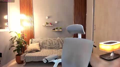 Calix  Independient model Insta and twt Calixsnake online show from July 15, 2026, 12:16 am
