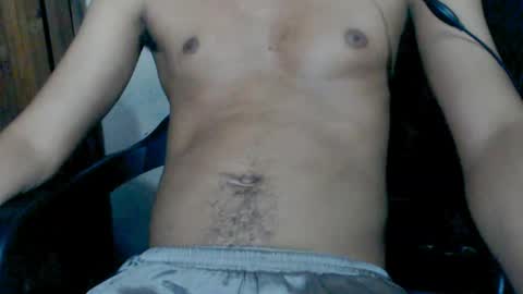 Snapshot of j_castello chatting on February 18, 2025, 2:38 am J online show from February 18, 2025, 2:38 am