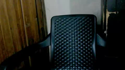 Snapshot of j_castello chatting on February 23, 2025, 11:04 pm J online show from February 23, 2025, 11:04 pm