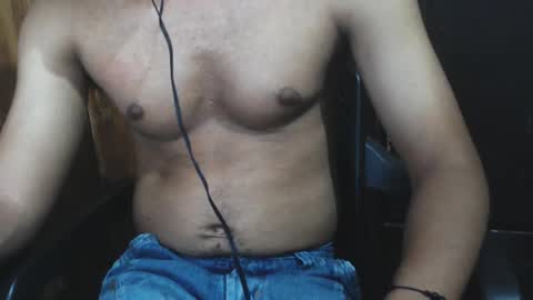 Snapshot of j_castello chatting on September 18, 2025, 1:51 am J online show from September 18, 2025, 1:51 am