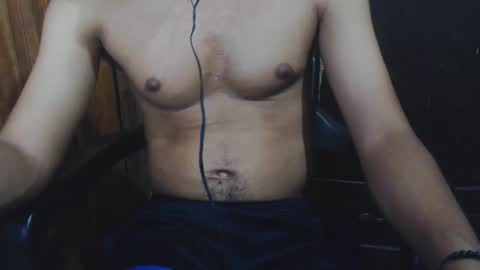 Snapshot of j_castello chatting on September 24, 2025, 1:42 am J online show from September 24, 2025, 1:42 am