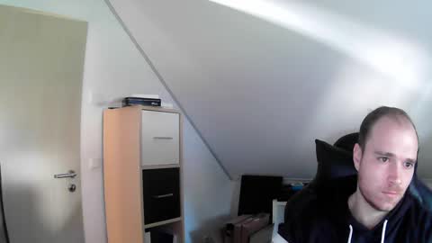 here4y online show from February 2, 2025, 12:02 pm