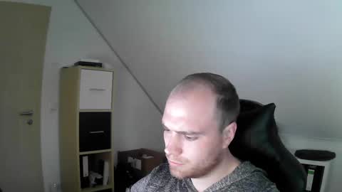 here4y online show from October 2, 2025, 8:21 am