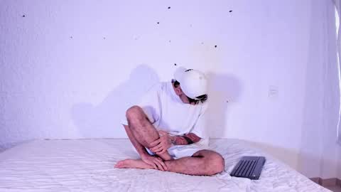 j_martony online show from November 7, 2025, 12:16 pm