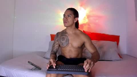 i am juan musiry independent model  online show from October 23, 2025, 1:38 am