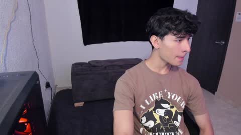 Snapshot of j_u_p_i_t_e_r chatting on December 10, 2024, 12:05 pm Noah online show from December 10, 2024, 12:05 pm