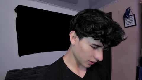 Snapshot of j_u_p_i_t_e_r chatting on December 13, 2024, 12:50 pm Noah online show from December 13, 2024, 12:50 pm