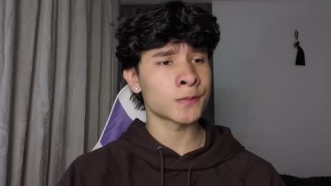 Snapshot of j_u_p_i_t_e_r chatting on November 10, 2025, 11:15 pm Noah online show from November 10, 2025, 11:15 pm