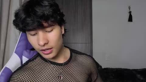 Snapshot of j_u_p_i_t_e_r chatting on November 18, 2025, 5:17 pm Noah online show from November 18, 2025, 5:17 pm