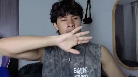 Noah online show from December 17, 2025, 9:21 pm