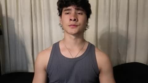 Snapshot of j_u_p_i_t_e_r chatting on May 26, 2026, 9:44 pm Noah online show from May 26, 2026, 9:44 pm