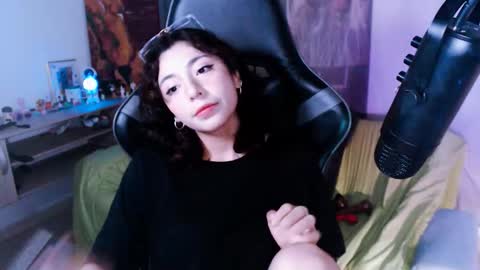 Snapshot of jaadee18 chatting on November 13, 2025, 5:06 am jade 18 online show from November 13, 2025, 5:06 am