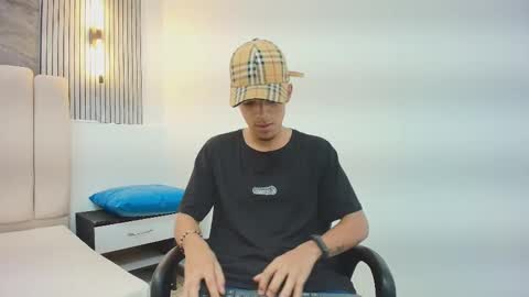 Jacoock online show from October 7, 2025, 7:55 pm