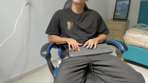 Snapshot of jace_parker chatting on June 13, 2026, 12:52 am jace_parker online show from June 13, 2026, 12:52 am