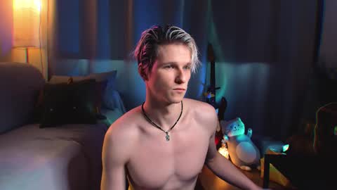 Snapshot of jack_frozt chatting on January 16, 2026, 11:25 am brestonsweet online show from January 16, 2026, 11:25 am