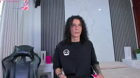 Snapshot of jackandrosse_ chatting on April 7, 2026, 2:39 pm Jack Rosse online show from April 7, 2026, 2:39 pm