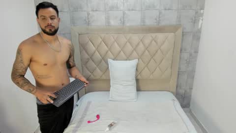 Snapshot of jackblanco_ chatting on December 4, 2025, 8:39 pm Jack White online show from December 4, 2025, 8:39 pm