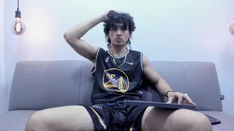 Jackes Taylor online show from September 26, 2025, 4:27 am