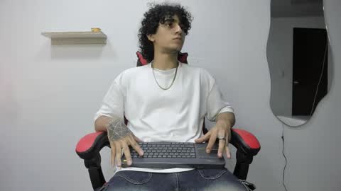 Jackes Taylor online show from November 4, 2025, 4:11 am