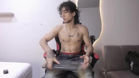 Jackes Taylor online show from February 1, 2026, 7:18 am