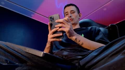 Jack online show from September 14, 2025, 2:44 am