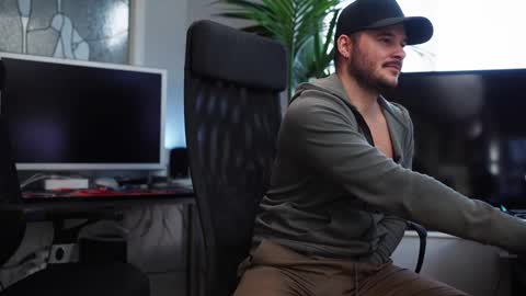 Colten Carter online show from February 17, 2025, 10:03 pm