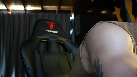 JC online show from April 16, 2026, 8:37 am