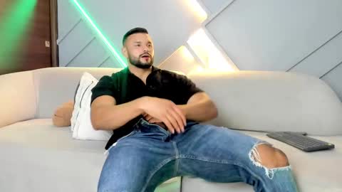 Snapshot of jackson_wayne__ chatting on February 18, 2025, 12:59 am Jackson Wayne online show from February 18, 2025, 12:59 am