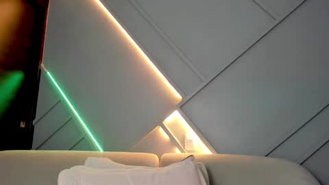 Snapshot of jackson_wayne__ chatting on February 25, 2025, 12:58 am Jackson Wayne online show from February 25, 2025, 12:58 am