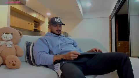 Snapshot of jackson_wayne__ chatting on September 17, 2025, 11:28 pm Jackson Wayne online show from September 17, 2025, 11:28 pm