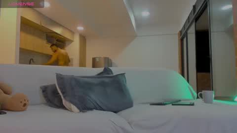 Snapshot of jackson_wayne__ chatting on October 4, 2025, 1:36 am Jackson Wayne online show from October 4, 2025, 1:36 am