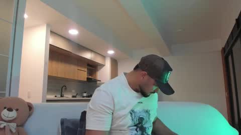 Snapshot of jackson_wayne__ chatting on November 17, 2025, 12:49 am Jackson Wayne online show from November 17, 2025, 12:49 am