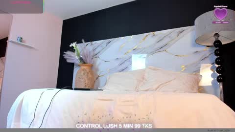 jacky_wolf1 online show from April 2, 2026, 6:16 pm