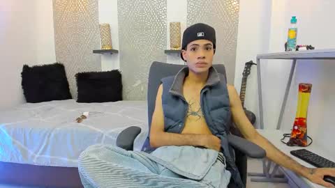 jacob_blackwell online show from November 2, 2025, 7:38 pm