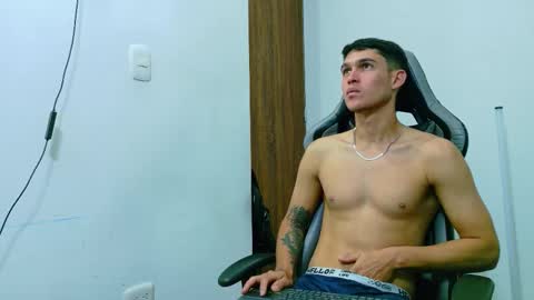 jacob_king01 online show from February 18, 2026, 12:56 pm