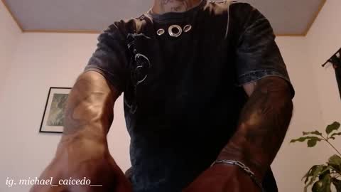 Michael Caicedo online show from September 16, 2025, 3:29 am