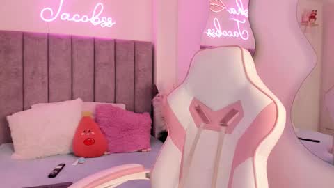 JACOBSS online show from November 3, 2025, 9:05 pm