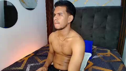 Snapshot of jacobwolf__ chatting on July 5, 2026, 4:25 pm Jacob Wolf online show from July 5, 2026, 4:25 pm