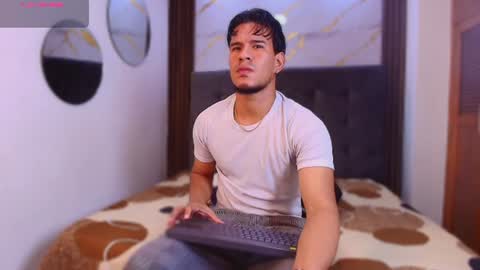 Snapshot of jacobwolf__ chatting on August 7, 2026, 6:43 pm Jacob Wolf online show from August 7, 2026, 6:43 pm