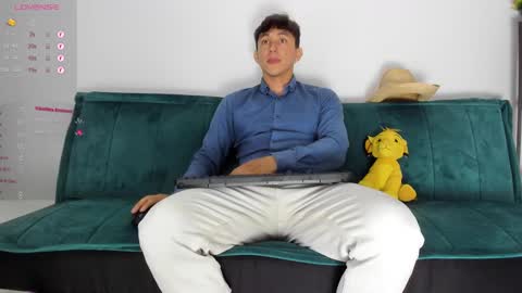 jacobo online show from February 8, 2025, 4:47 pm