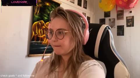 jacywinslat online show from October 18, 2025, 1:34 pm