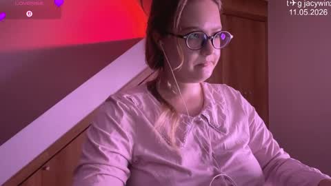 Snapshot of jacywinslat chatting on May 11, 2026, 2:12 pm jacywinslat online show from May 11, 2026, 2:12 pm