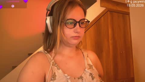 Snapshot of jacywinslat chatting on May 19, 2026, 6:42 am jacywinslat online show from May 19, 2026, 6:42 am