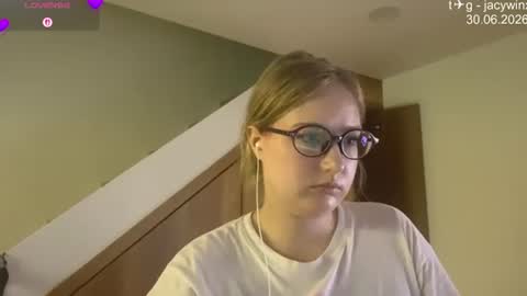 Snapshot of jacywinslat chatting on June 30, 2026, 5:03 pm jacywinslat online show from June 30, 2026, 5:03 pm