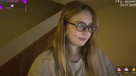 Snapshot of jacywinslat chatting on July 2, 2026, 2:45 pm jacywinslat online show from July 2, 2026, 2:45 pm