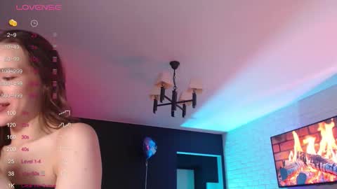 Snapshot of jade__swift chatting on November 3, 2025, 2:07 pm Jade online show from November 3, 2025, 2:07 pm